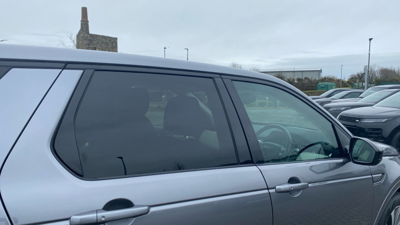 Land Rover Discovery Sport 2.0 D200 R-Dynamic HSE 5dr Auto [5 Seat] Diesel Station Wagon